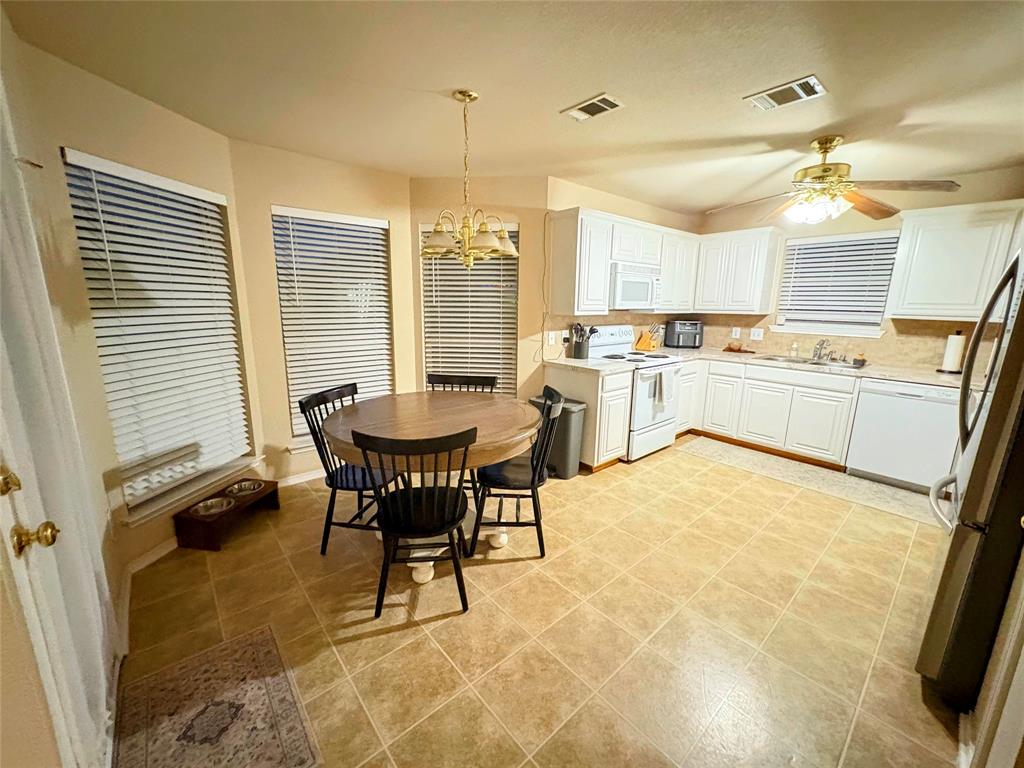 Sandy Glen Add Ph III - Residential Lease