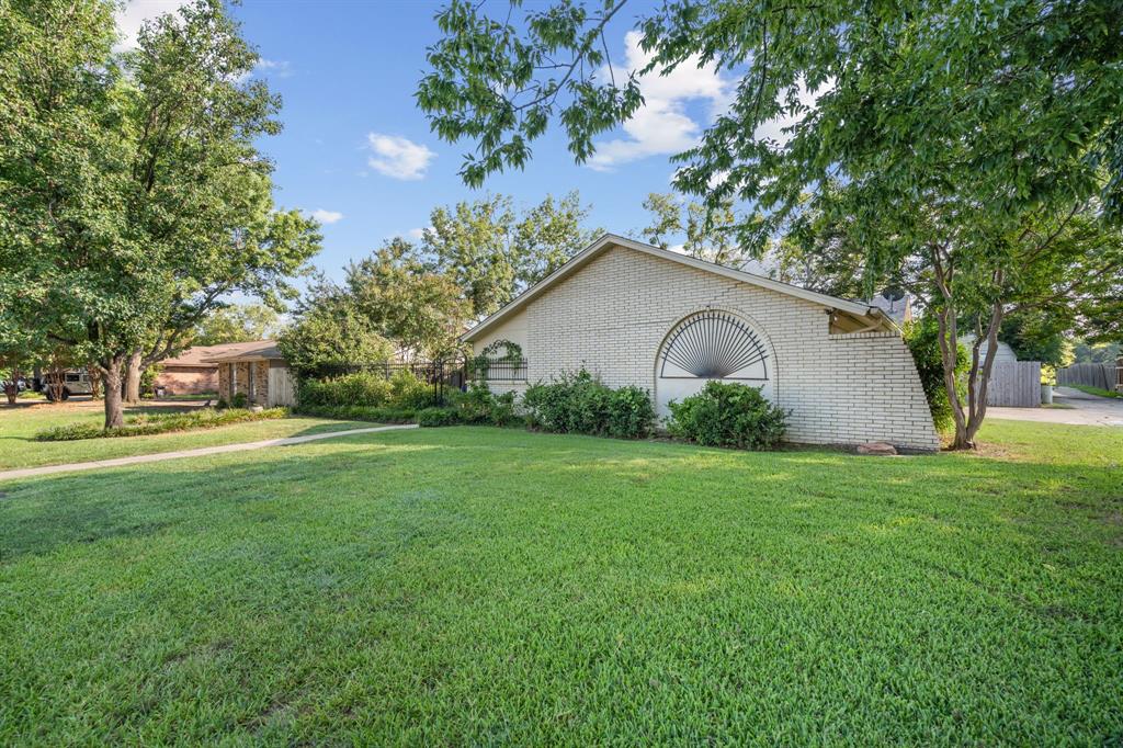 337 Town North Drive