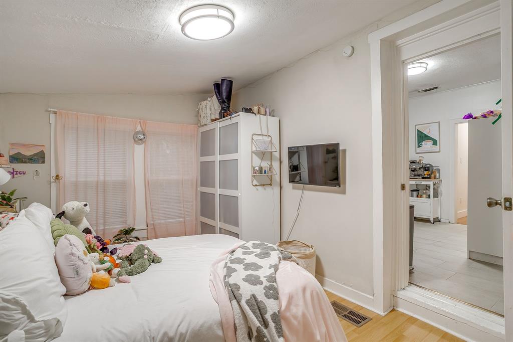 University Place Add - Residential Lease