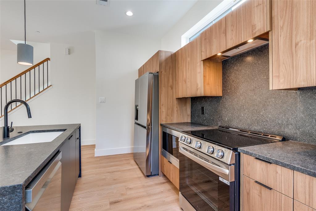 Clifton Place 02 - Residential Lease