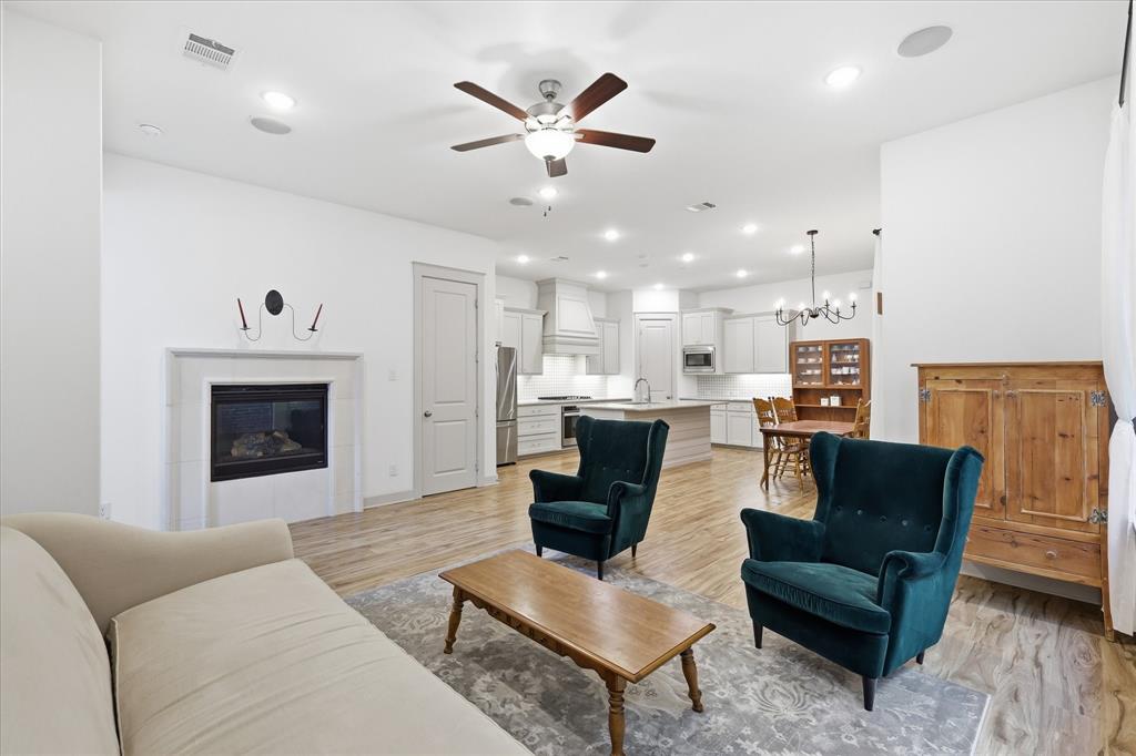 241 Harbor Hills Drive