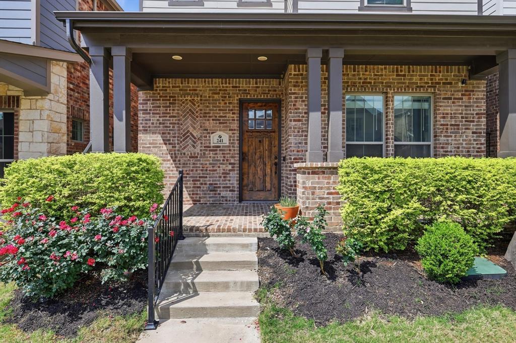 241 Harbor Hills Drive