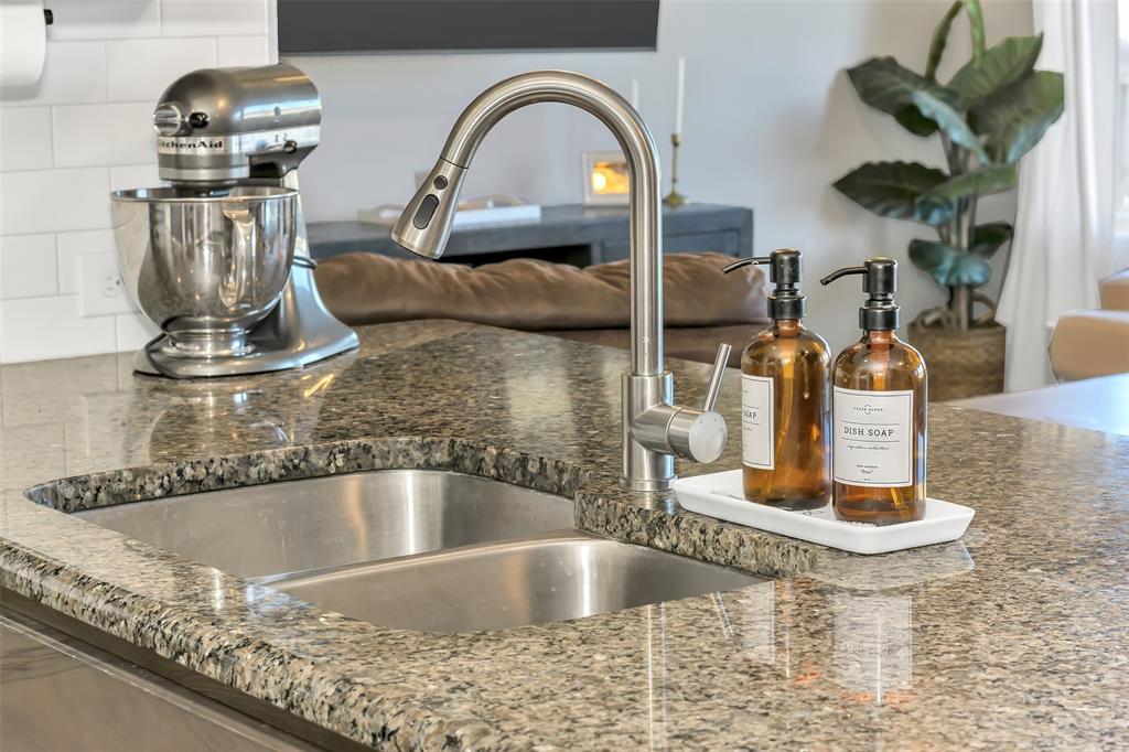 LOST CREEK NORTH - Residential