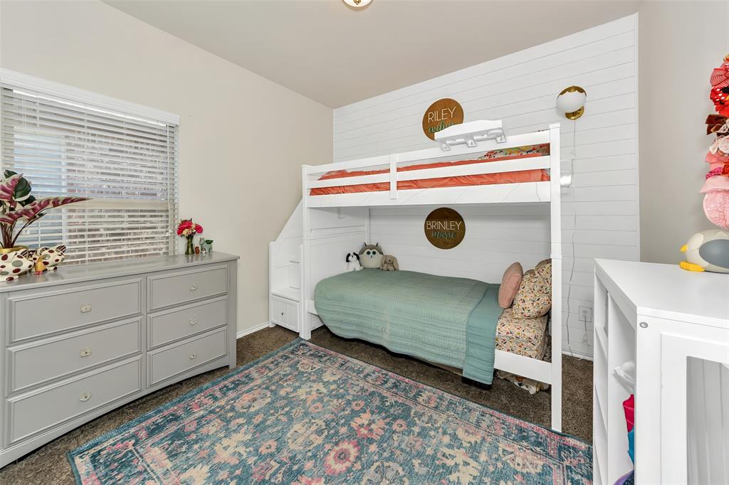 LOST CREEK NORTH - Residential