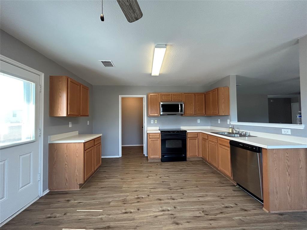 Harriet Creek Ranch Ph 4 - Residential Lease