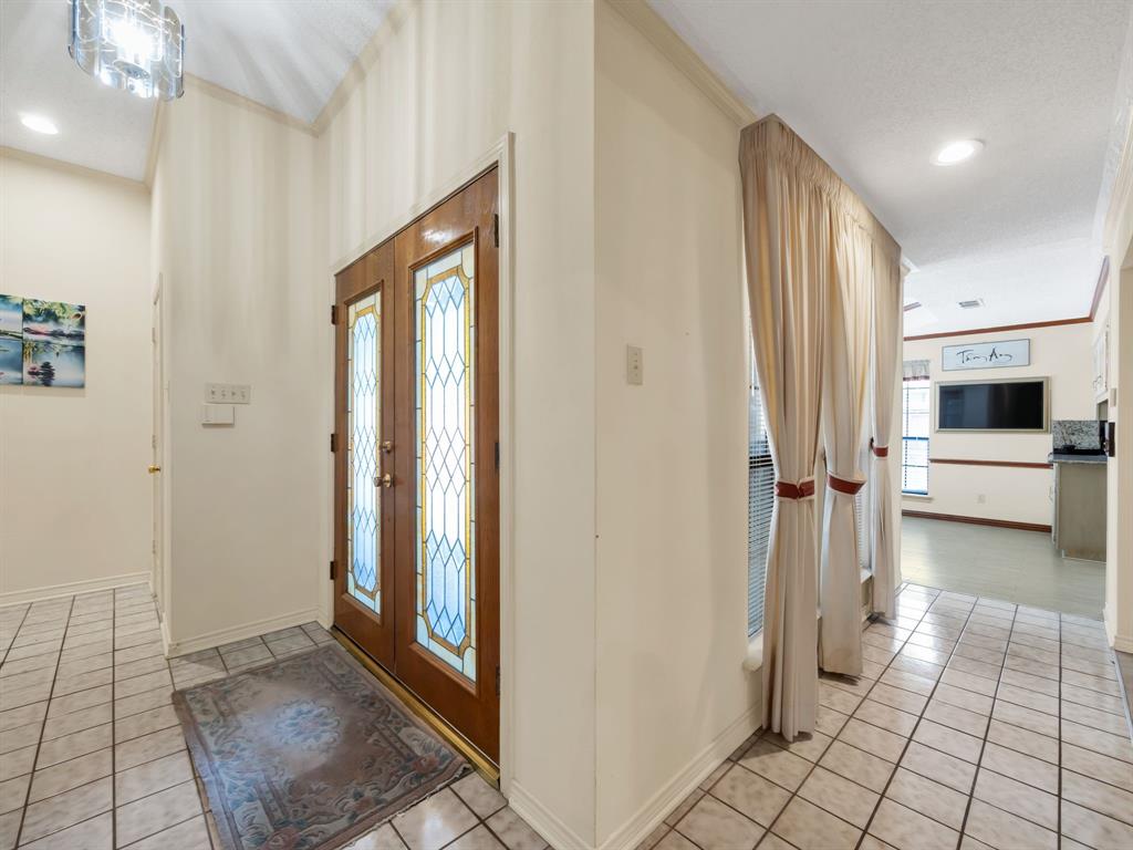 Woodbridge 03 - Residential