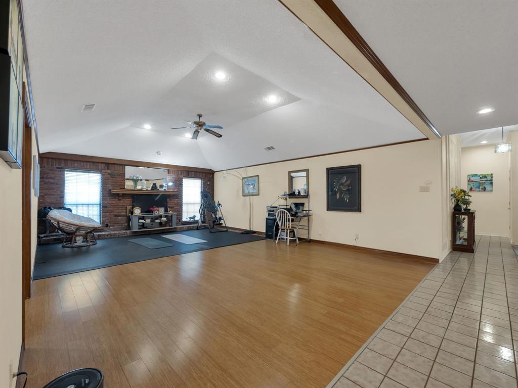 Woodbridge 03 - Residential