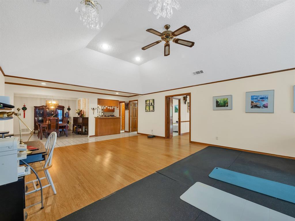 Woodbridge 03 - Residential