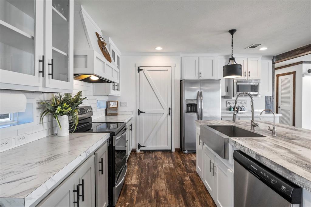 G-1112 SOUTHWOOD WILLIAM A-G1112, ACRES 2.089, LAB - Residential