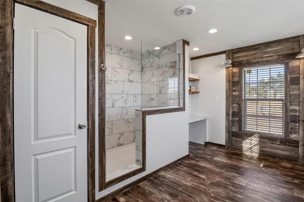 G-1112 SOUTHWOOD WILLIAM A-G1112, ACRES 2.089, LAB - Residential