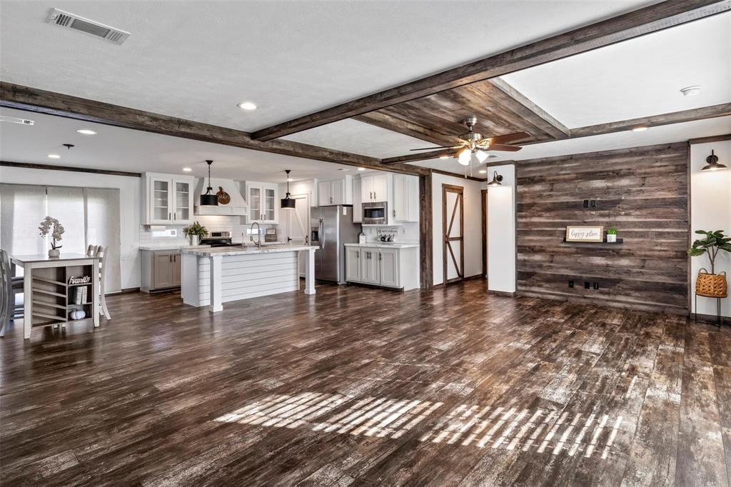 G-1112 SOUTHWOOD WILLIAM A-G1112, ACRES 2.089, LAB - Residential