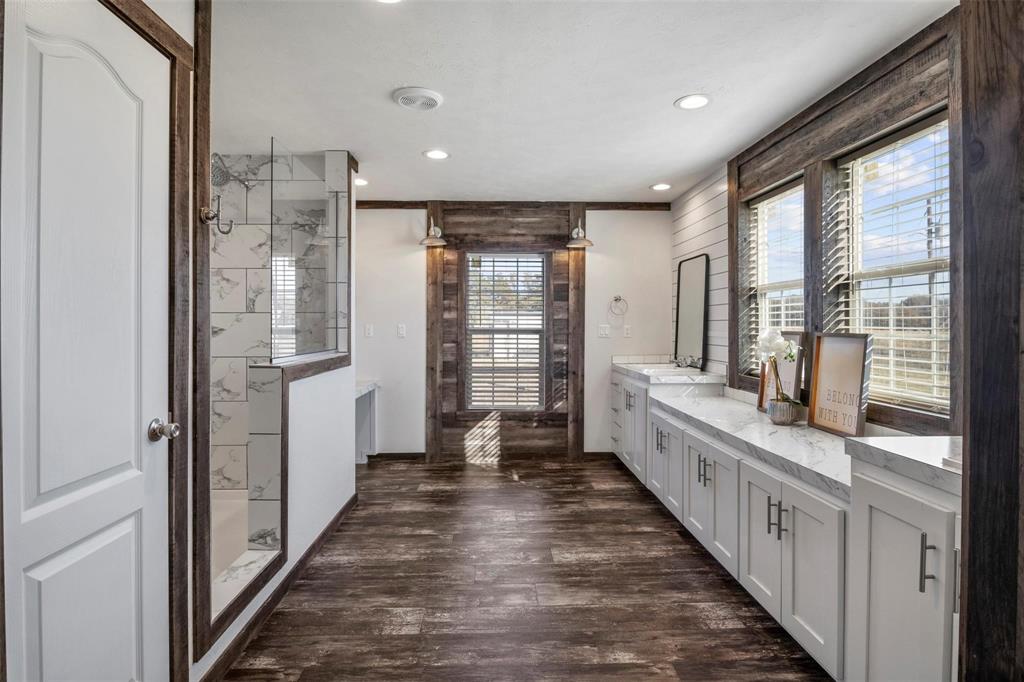 G-1112 SOUTHWOOD WILLIAM A-G1112, ACRES 2.089, LAB - Residential