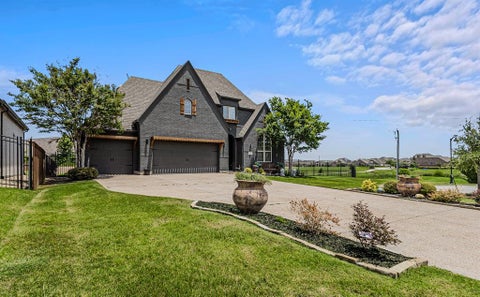 Photo of 1831 Morning Mist Way, Wylie, TX 75098 (MLS # 21308219)
