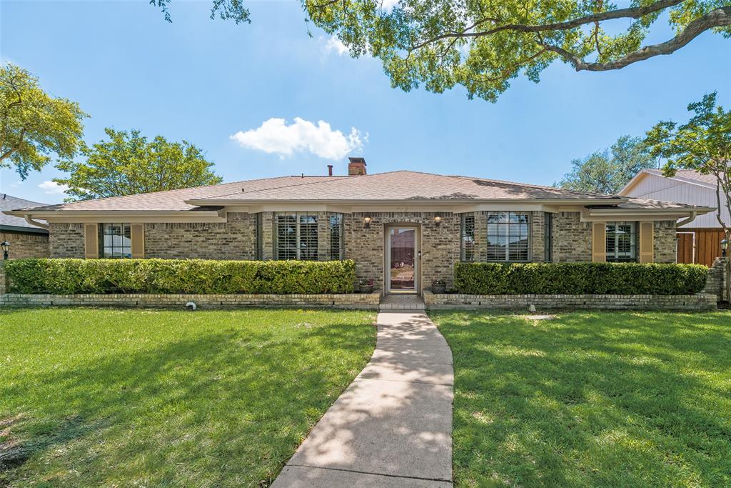 912 E Berkeley Drive