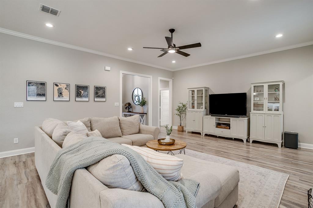 808 Gallant Fox Road