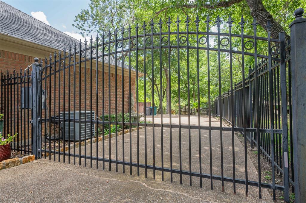 Woodhaven Country Club Estates - Residential