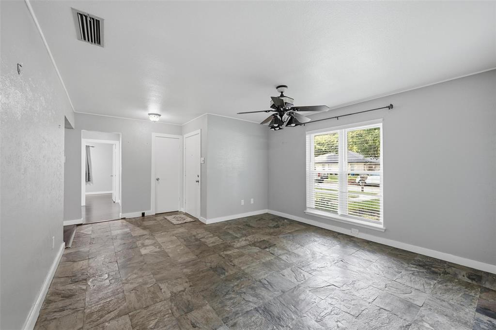 1814 Kensington Drive