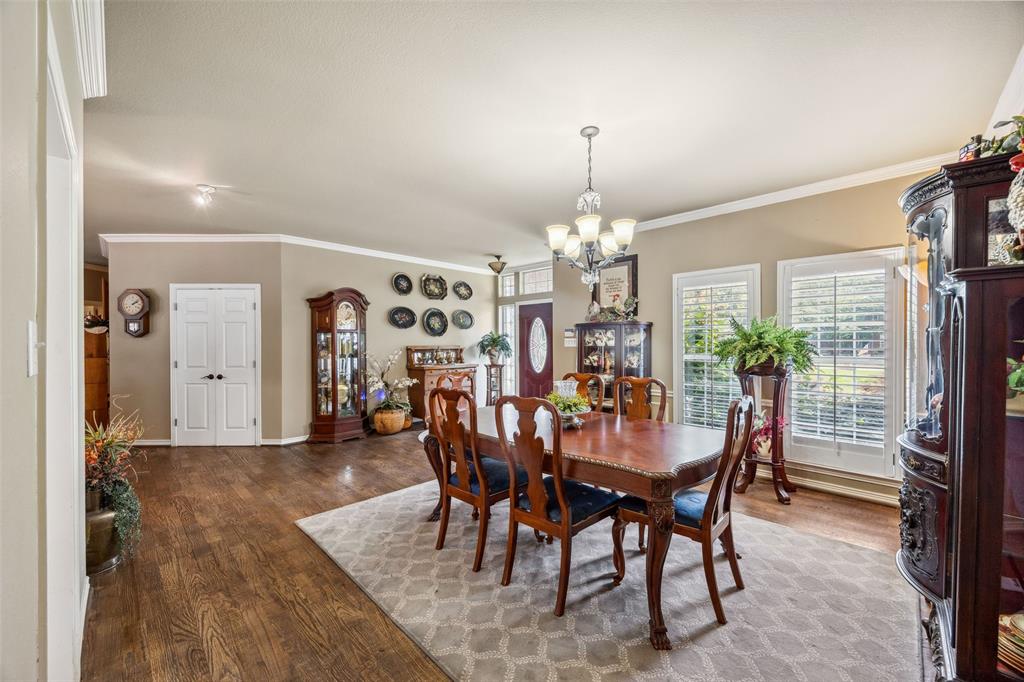 102 Dove Creek