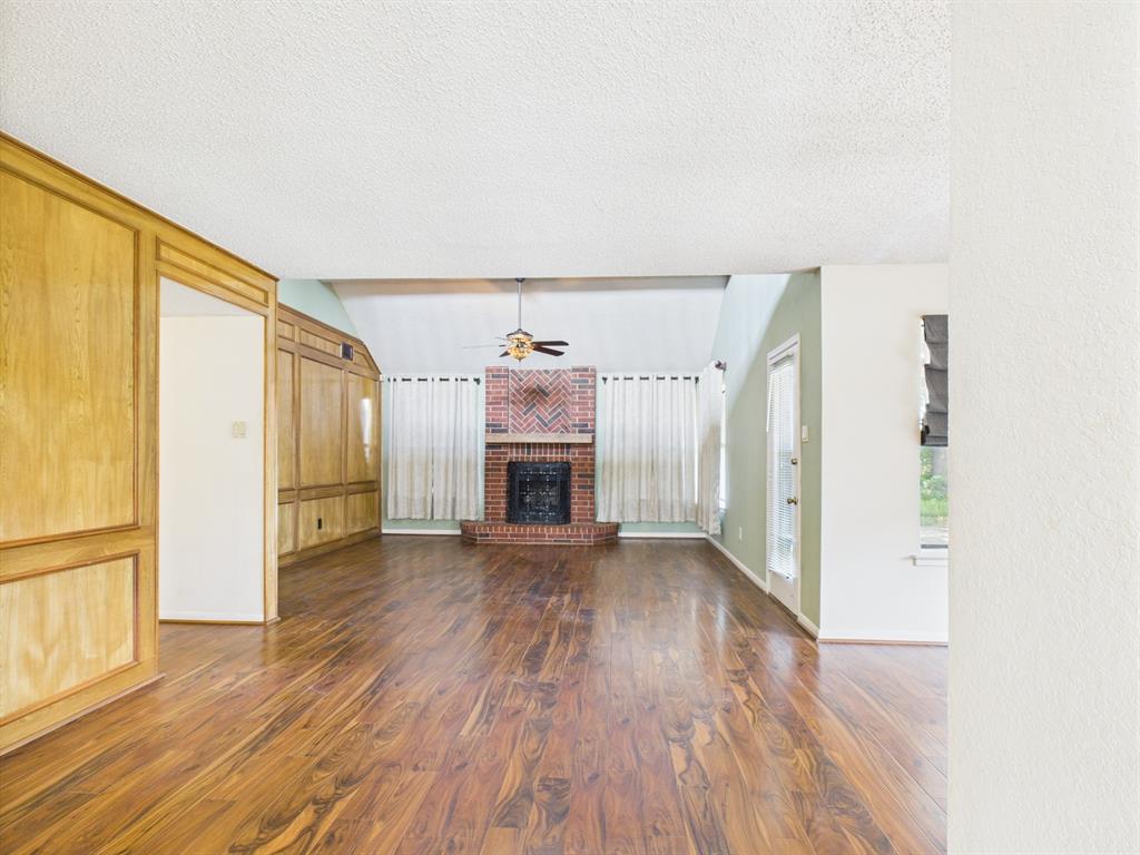 800 Raintree Court