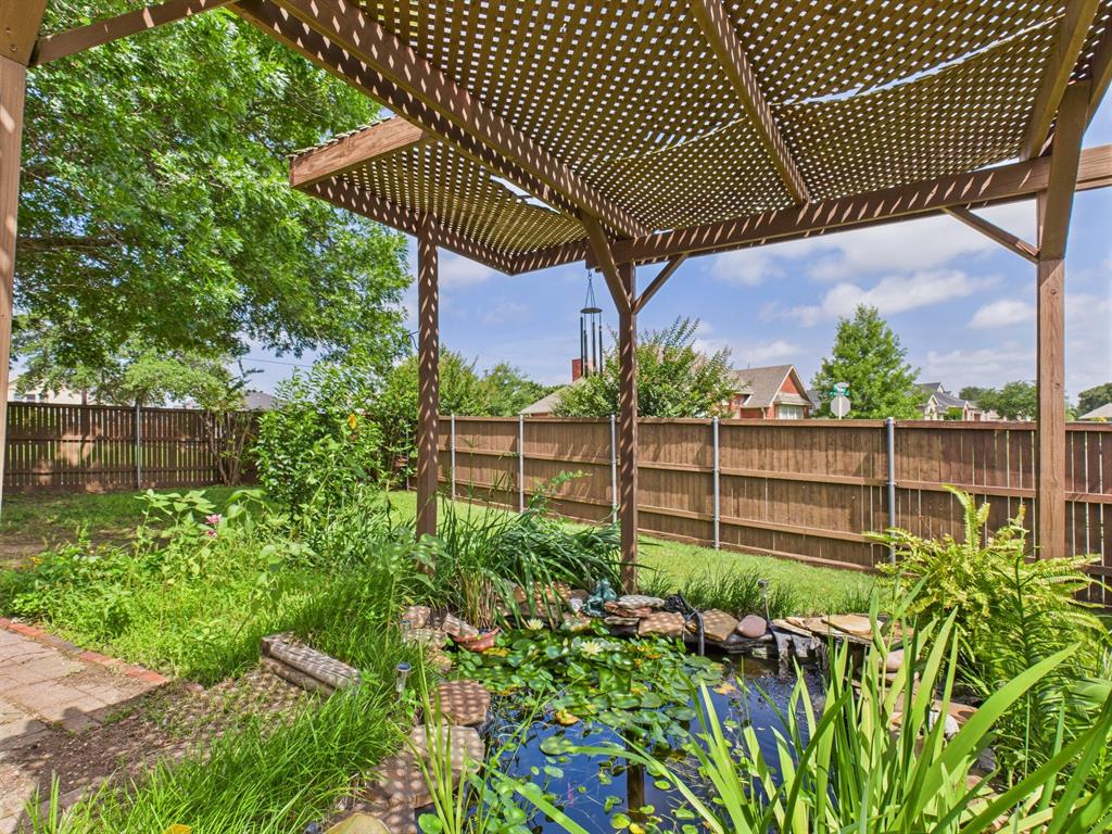 800 Raintree Court