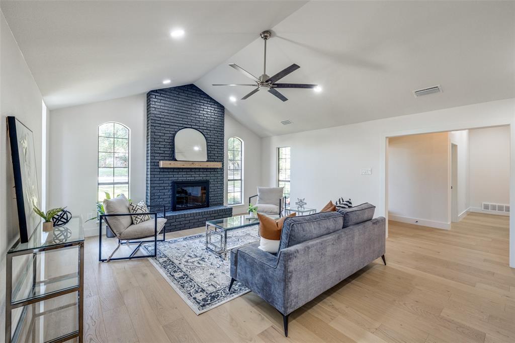 Arlington, Texas 76017, United States, 4 Bedrooms Bedrooms, ,3 BathroomsBathrooms,Residential,Pending,38241