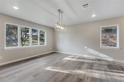 2386 Chart Dallas TX 75228