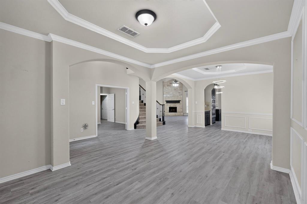 5919 Ridgeway Drive