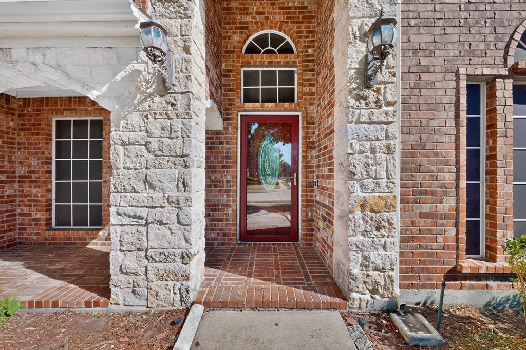 5919 Ridgeway Drive