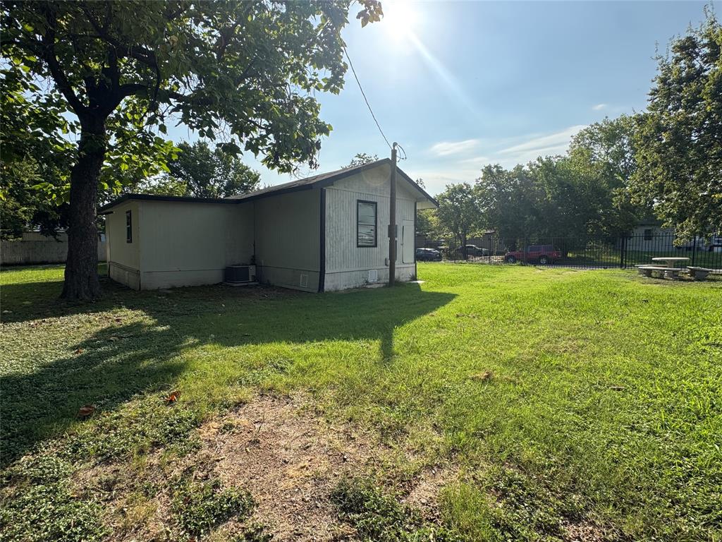 509 Youngstown Street 4
