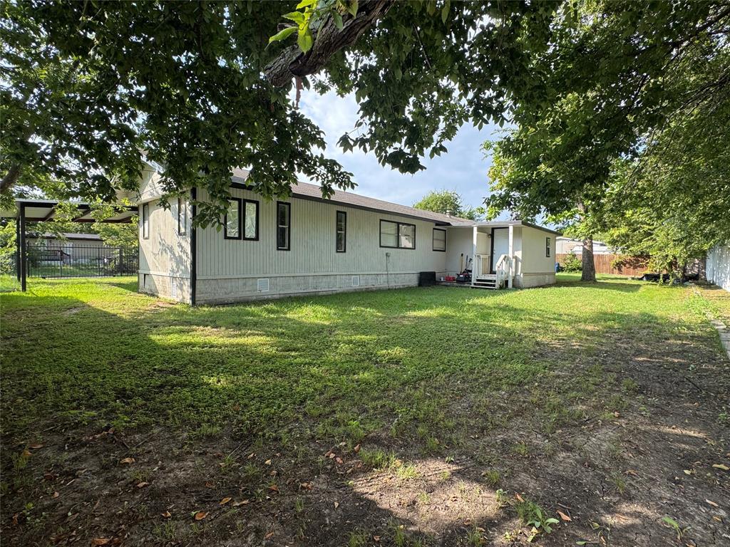509 Youngstown Street 4