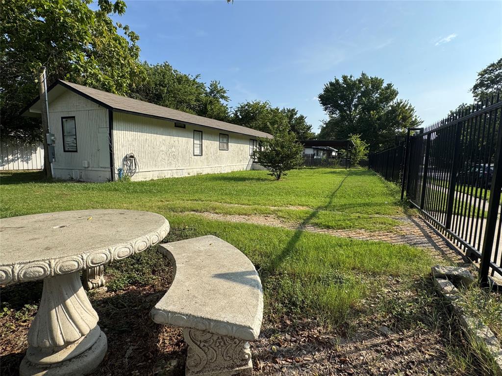 509 Youngstown Street 4