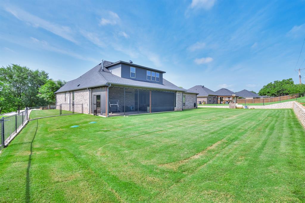 10107 Ravenswood Road