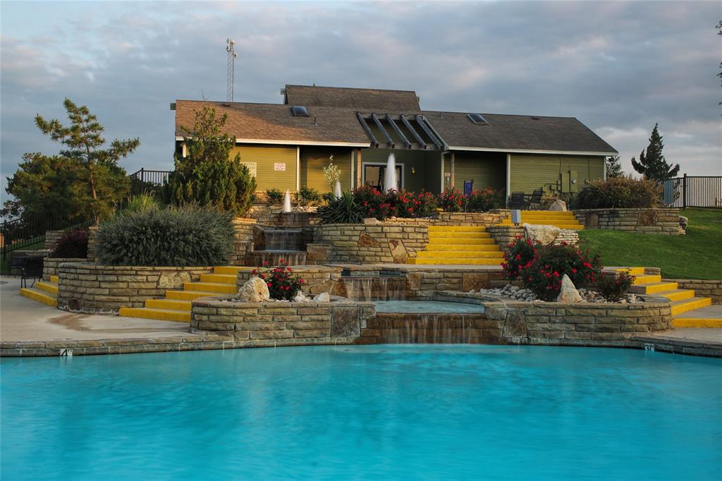 White Bluff #44 - Land