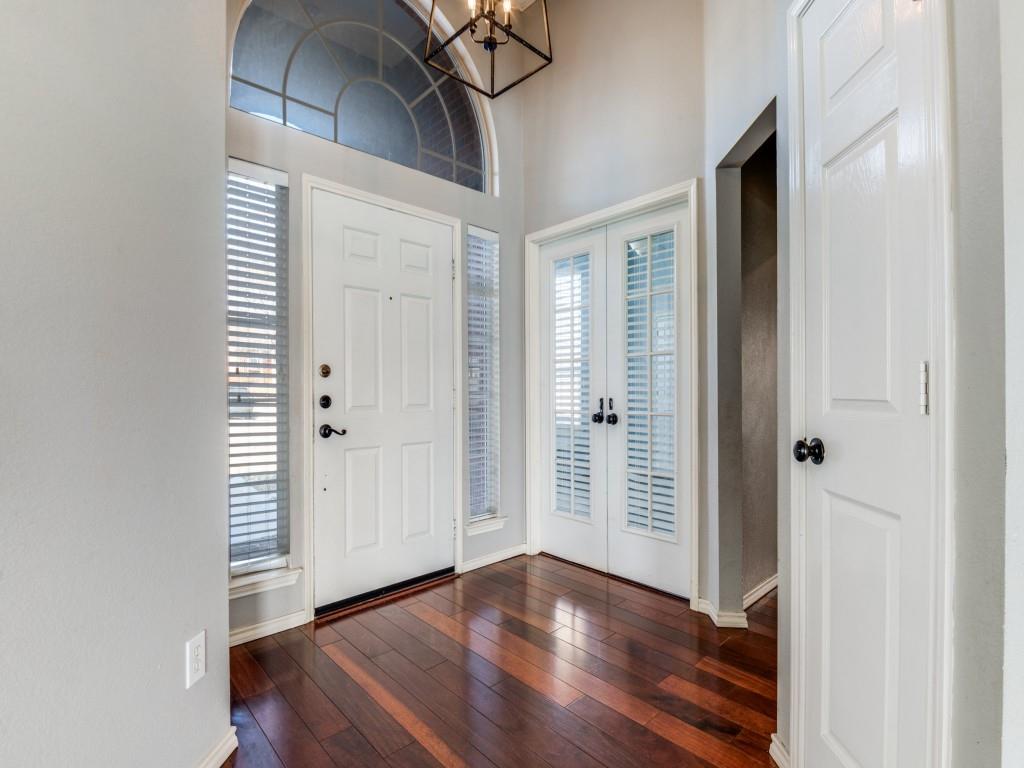 2255 Garden Crest Drive