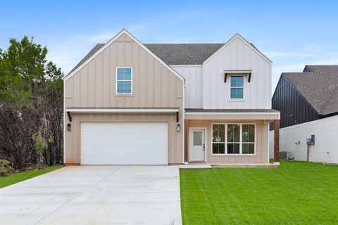 5639 Barkridge Drive Granbury TX 76048