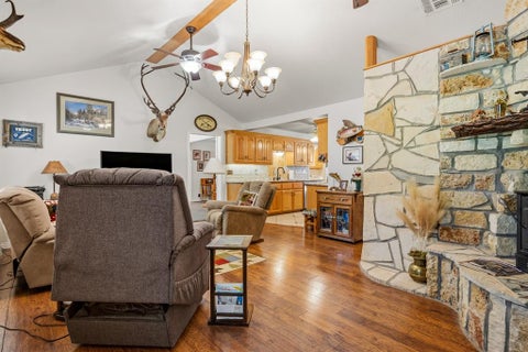 Tiny photo for 411 County Road 2127, Pittsburg, TX 75686 (MLS # 21396312)