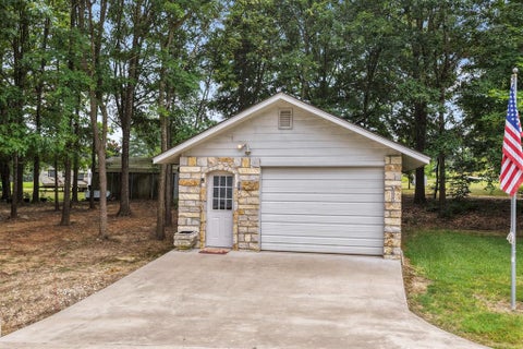 Tiny photo for 411 County Road 2127, Pittsburg, TX 75686 (MLS # 21396312)