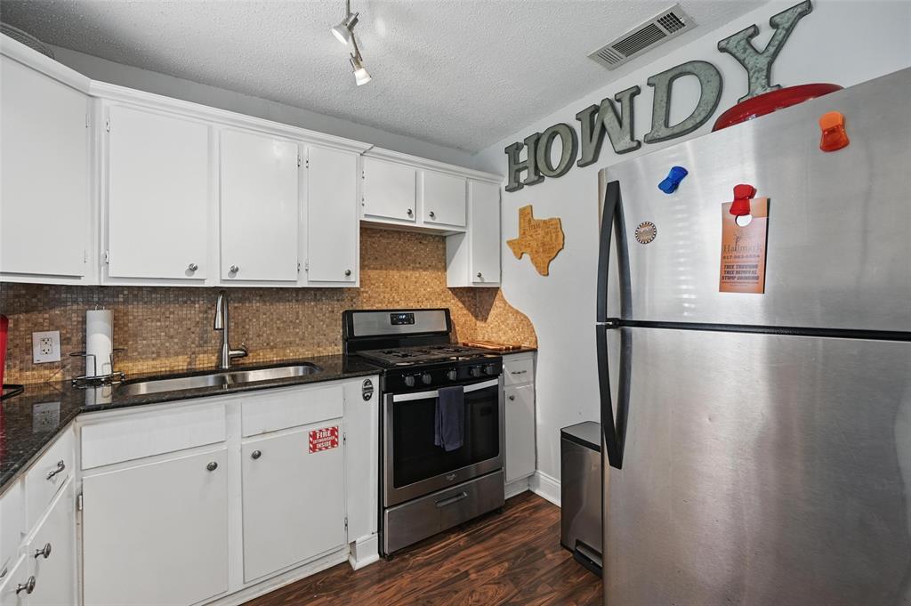 Chamberlain Arlington Heights 1st - Residential Lease