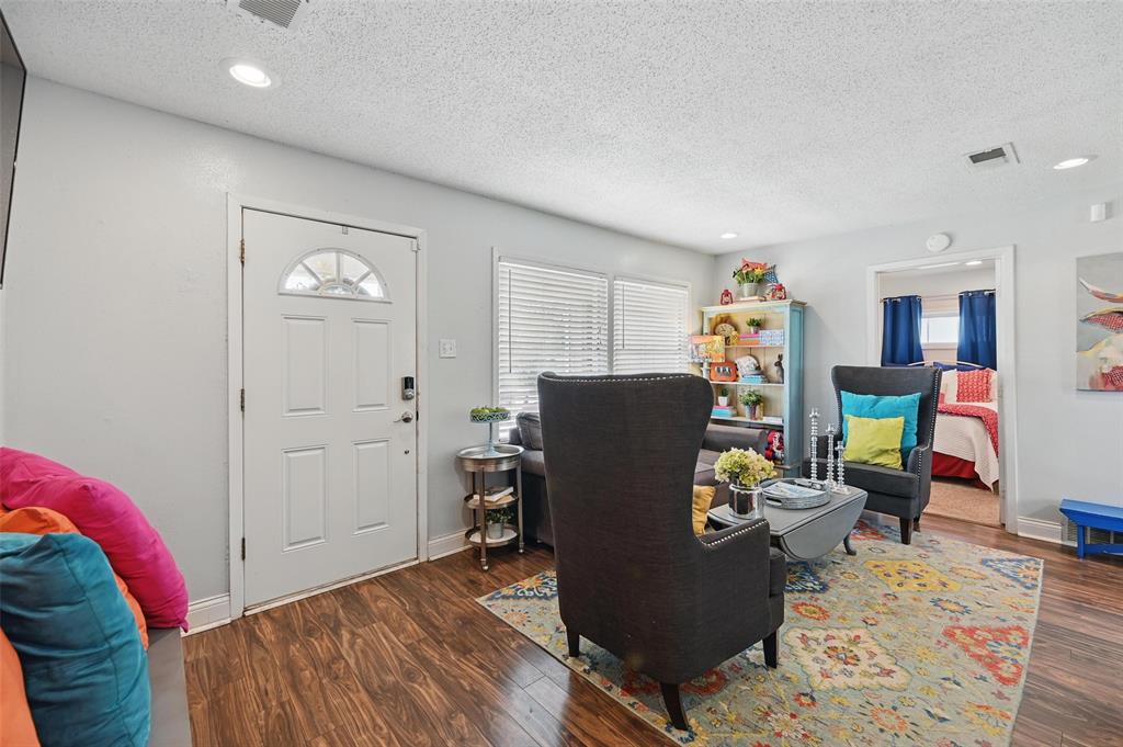 Chamberlain Arlington Heights 1st - Residential Lease