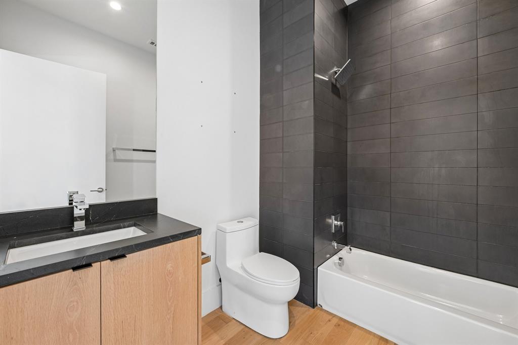 Randalls Plainview - Residential