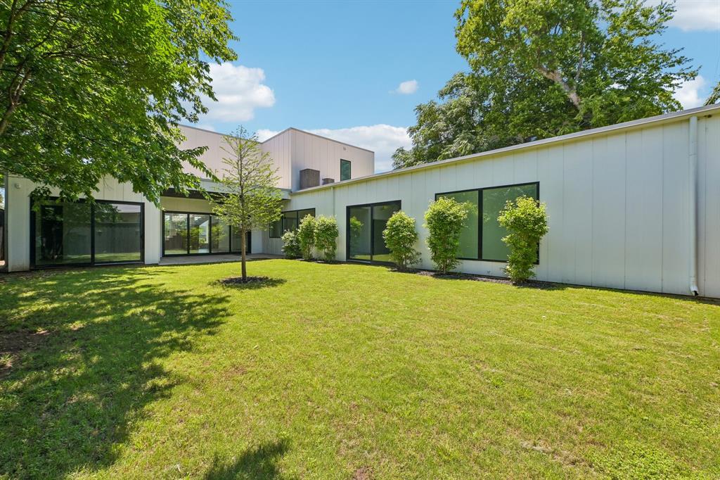 Randalls Plainview - Residential