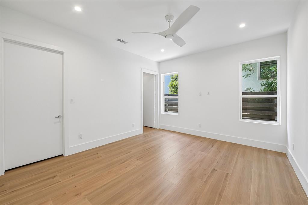 Randalls Plainview - Residential