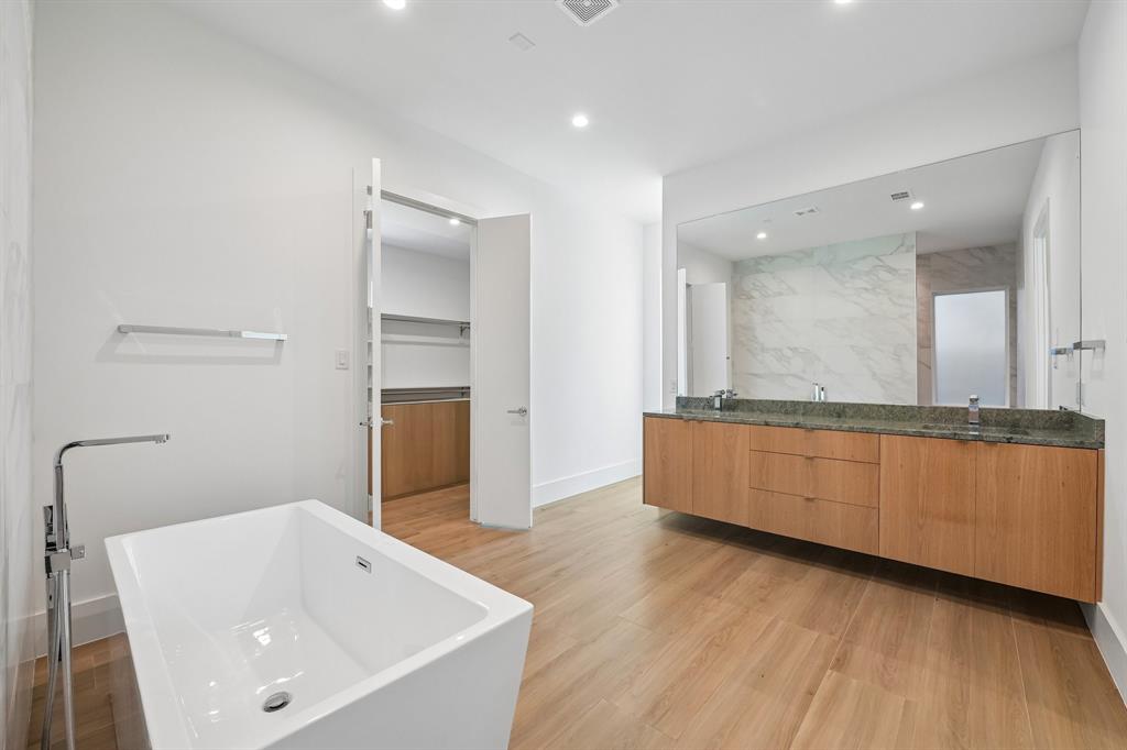 Randalls Plainview - Residential