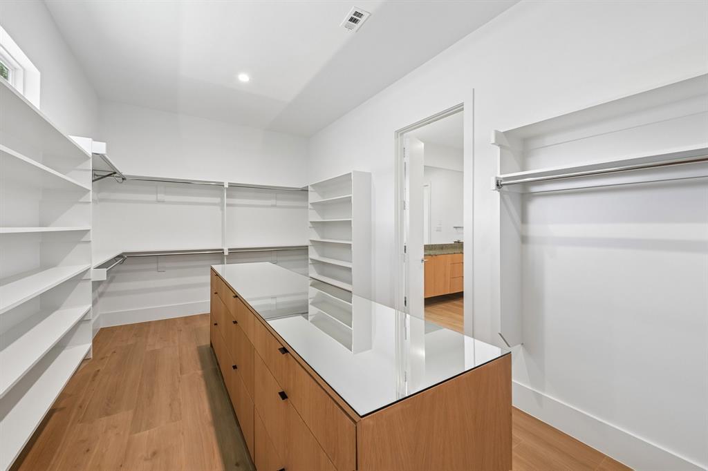 Randalls Plainview - Residential