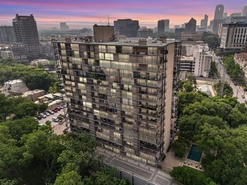 3310 Fairmount Street 16B Dallas TX 75201