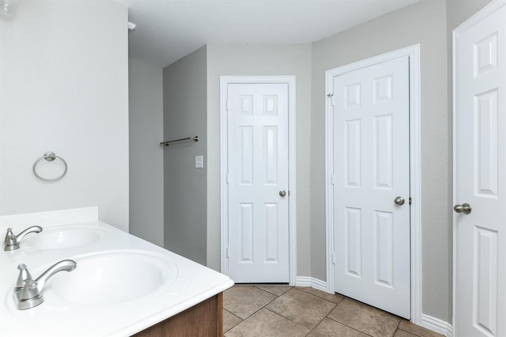 Windsor Park Sub - Residential Lease