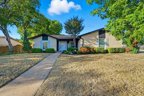5645 Macrae Street Haltom City TX 76148