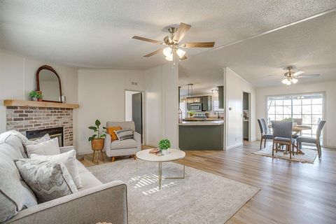 5912 Kentucky Street Joshua TX 76058