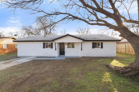 A home in White Settlement