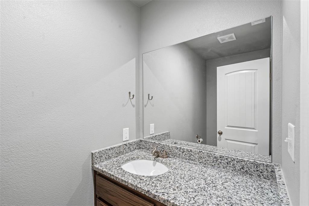 Main Place Ph II - Residential Lease